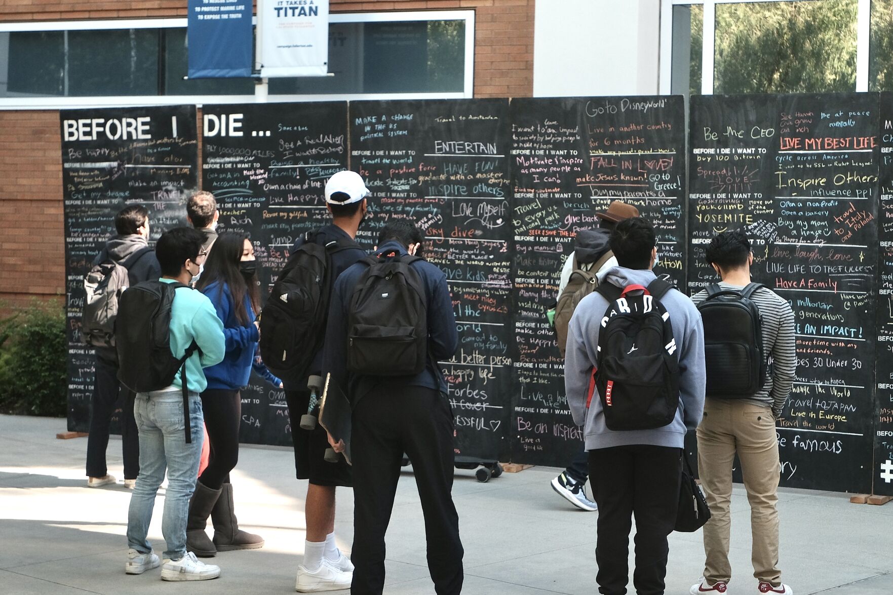 Before I Die wall